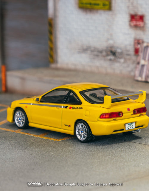 Load image into Gallery viewer, Tarmac Works 1/64 Honda Integra TYPE R DC2 MUGEN Sunlight Yellow
