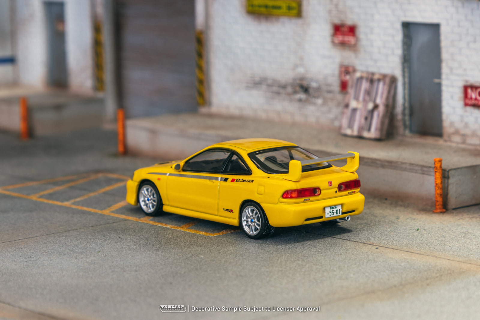Tarmac Works 1/64 Honda Integra TYPE R DC2 MUGEN Sunlight Yellow