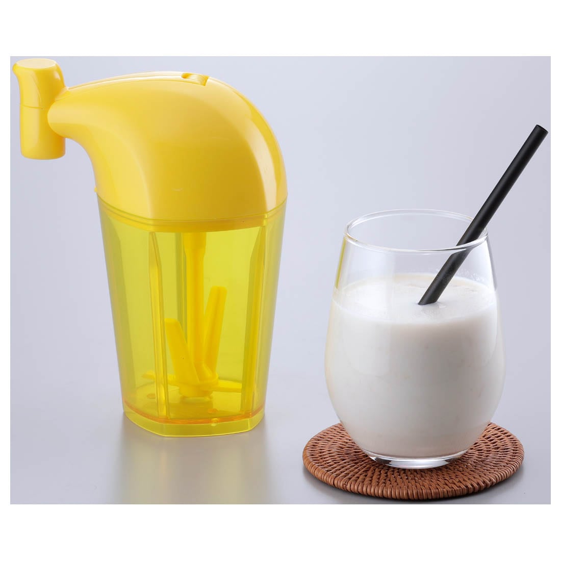 Takara Tomy ARTS Three Stars Sweets Instant Banana Juicer in 30 Seconds