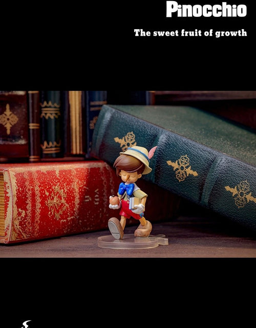Load image into Gallery viewer, Hot Toys Disney Pinocchio Fantasy Heart Song Artist Mix Collectibles Full set 6
