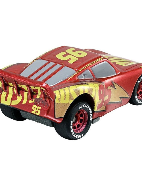 Load image into Gallery viewer, Tomica Takara Tomy Disney CARS  C-32 Lightning McQueen (RRC) Diecast Toy car
