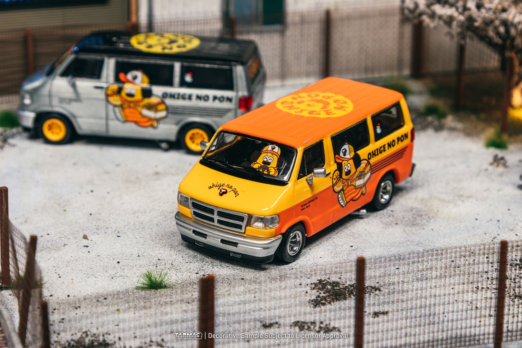 Tarmac Works 1/64 Dodge Van OHIGE no PON Diecast Model Car