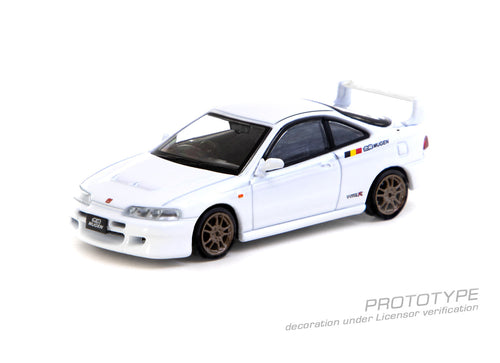 Load image into Gallery viewer, Tarmac Works 1/64 Honda Integra TYPE R DC2 MUGEN Championship White
