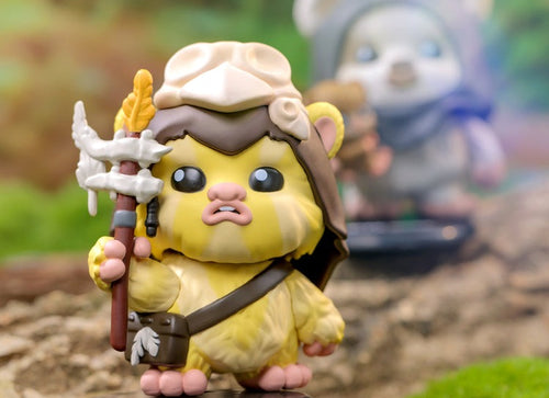 Load image into Gallery viewer, Hot Toys Star Wars Ewoks Cosbi Bobble-Head Collection Figure Set (Set of 8)
