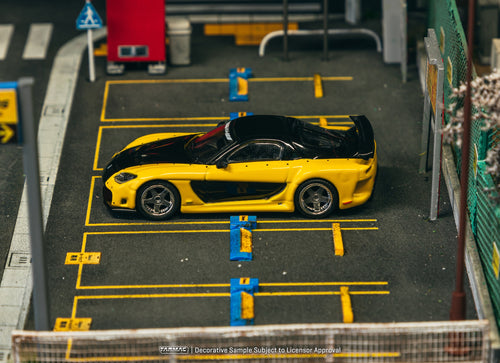 Load image into Gallery viewer, Tarmac Works 1/64 Mazda RX-7 VeilSide Fortune7 Yellow / Black Model
