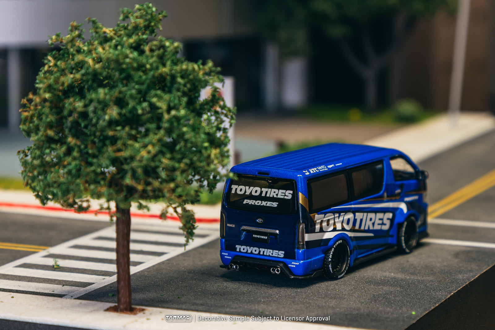 Tarmac Works 1/64 Toyota Hiace Widebody Toyo Tires Model Truck