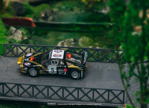 Load image into Gallery viewer, Tarmac Works 1/64 Lancia 037 Rally Rally Catalunya 1985 Diecast Car
