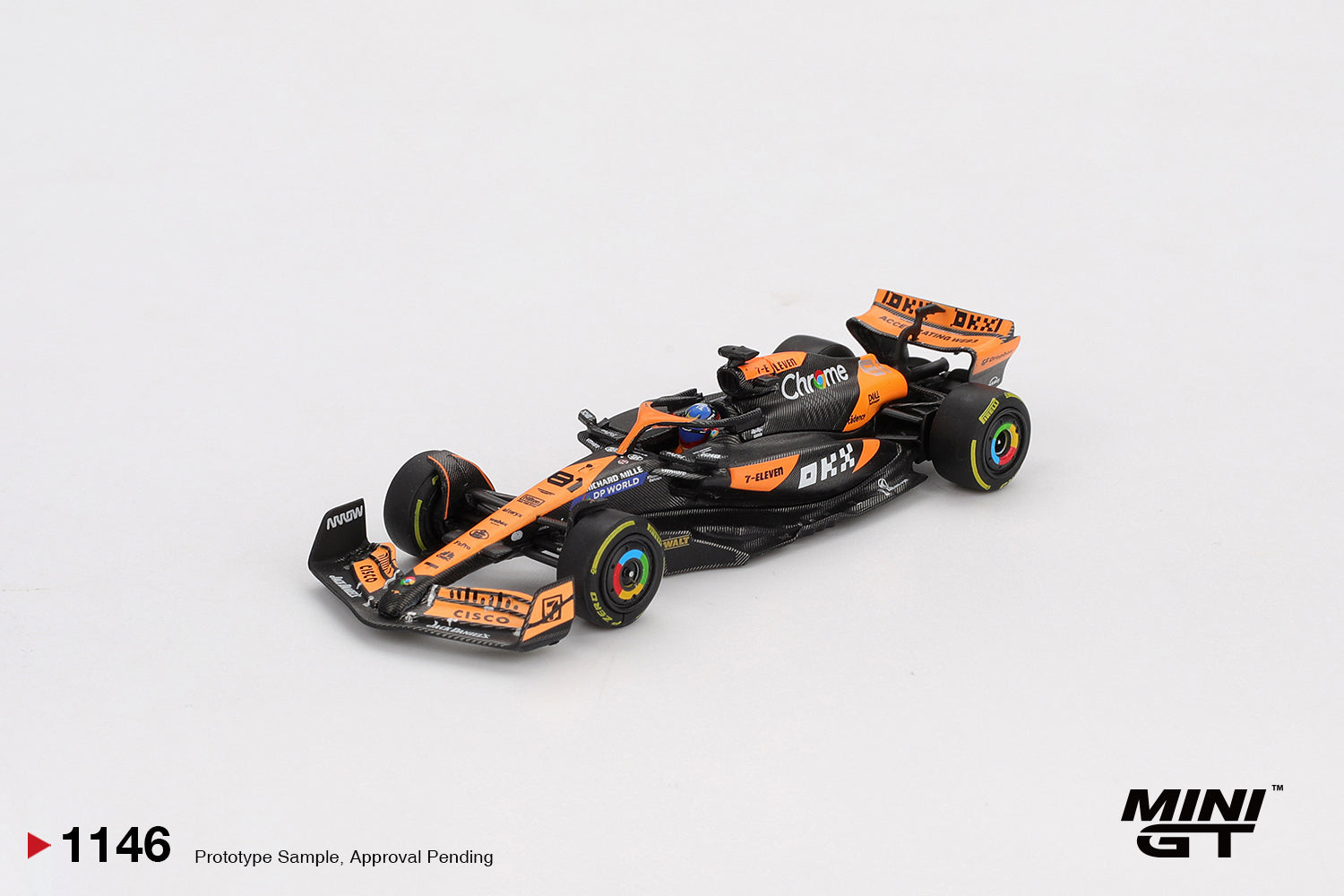 (Pre-order) MINI GT #1146 McLaren MCL38 #81 Oscar Piastri 2024 F1 2024 Hungarian