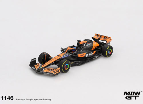 Load image into Gallery viewer, (Pre-order) MINI GT #1146 McLaren MCL38 #81 Oscar Piastri 2024 F1 2024 Hungarian

