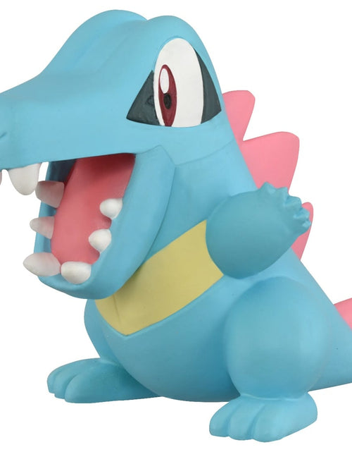 Load image into Gallery viewer, Takara Tomy Pokemon Pocket Monster Moncolle Totodile 4cm Mini Figure
