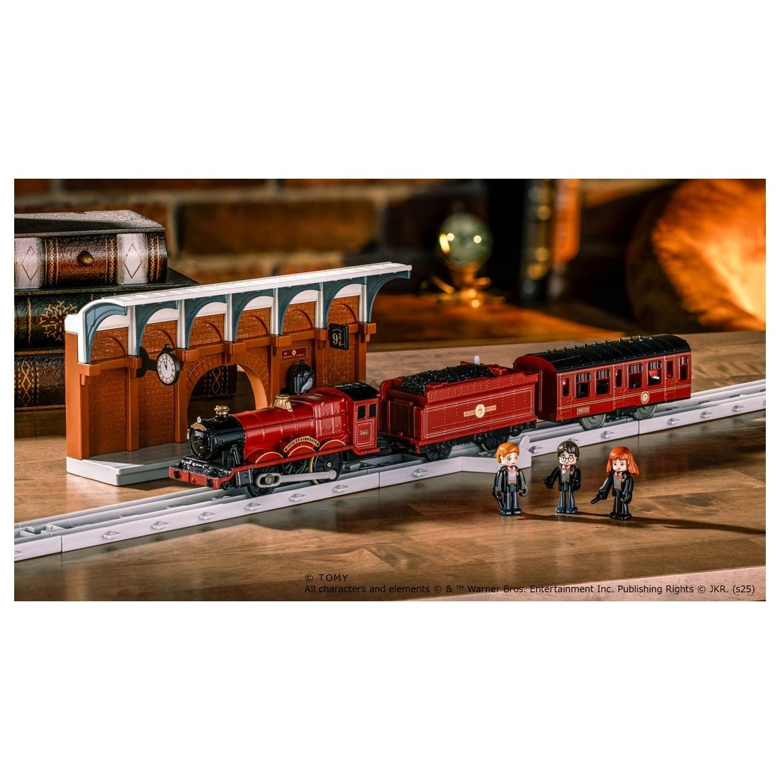 Takara Tomy Plarail Train Set - Plarail Harry Potter Hogwarts Express Set