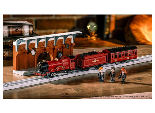 Load image into Gallery viewer, Takara Tomy Plarail Train Set - Plarail Harry Potter Hogwarts Express Set
