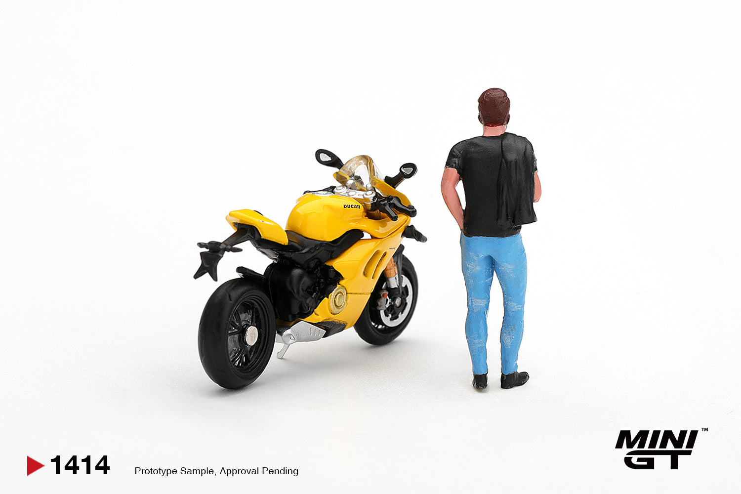 (Pre-order) Mini GT #1414 Ducati Panigale V4 S Giallo w/ figure Model Car Set