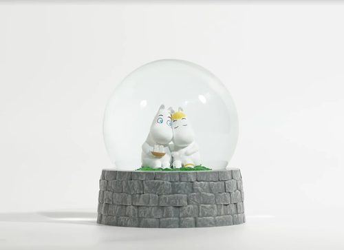 Load image into Gallery viewer, Soap Studio Moomin Family Moomin &amp; Snorkmaiden Couple Water Crystal Ball
