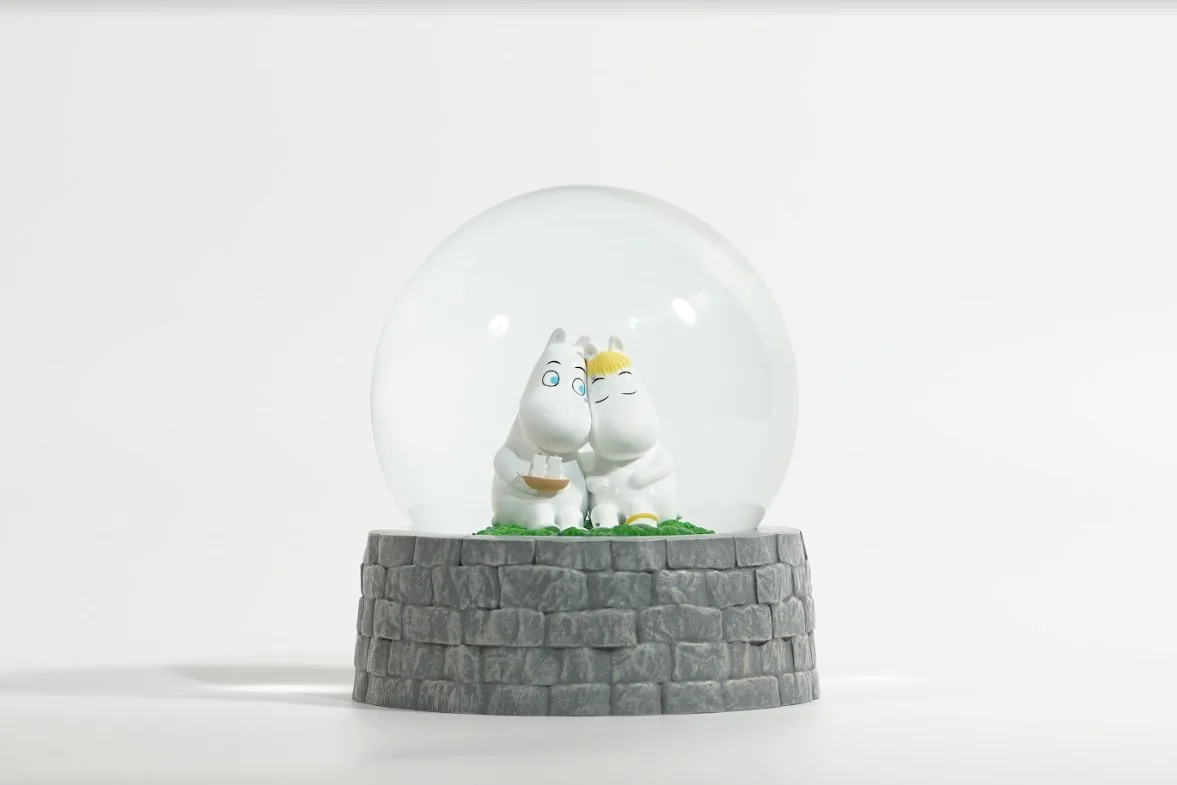 Soap Studio Moomin Family Moomin & Snorkmaiden Couple Water Crystal Ball