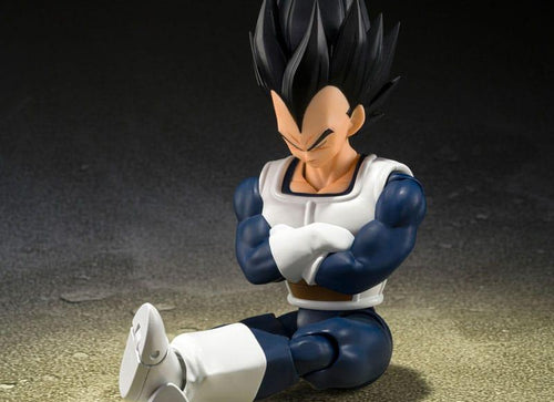 Load image into Gallery viewer, Bandai S.H.Figuarts DRAGON BALL Z - Vegeta "Old Battle Clothes"

