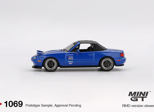 Load image into Gallery viewer, Mini GT #1069 Mazda Miata MX-5 (NA) Tuned Version Dark Blue LHD
