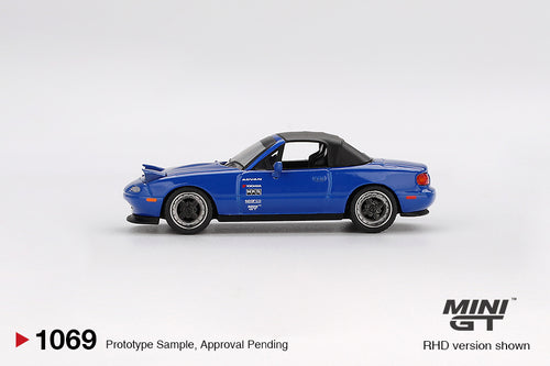 Load image into Gallery viewer, Mini GT #1069 Mazda Miata MX-5 (NA) Tuned Version Dark Blue LHD

