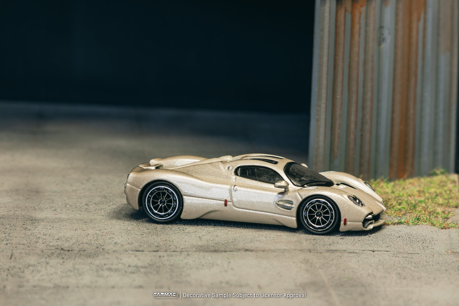 Tarmac Works 1/64 Pagani Utopia Rinascimento Model Car