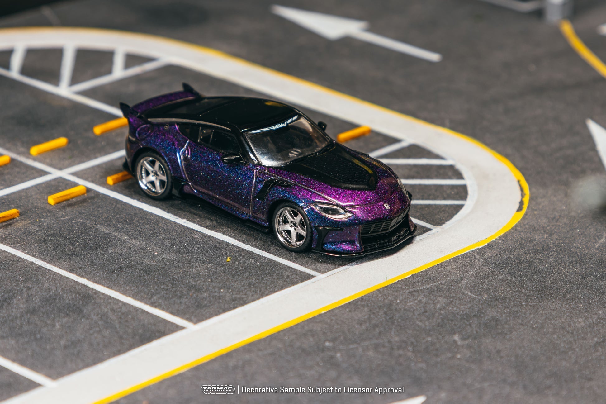 (Pre-order) Tarmac Works 1/64 Nissan VeilSide FFZ400 Fairlady Z Chameleon Purple