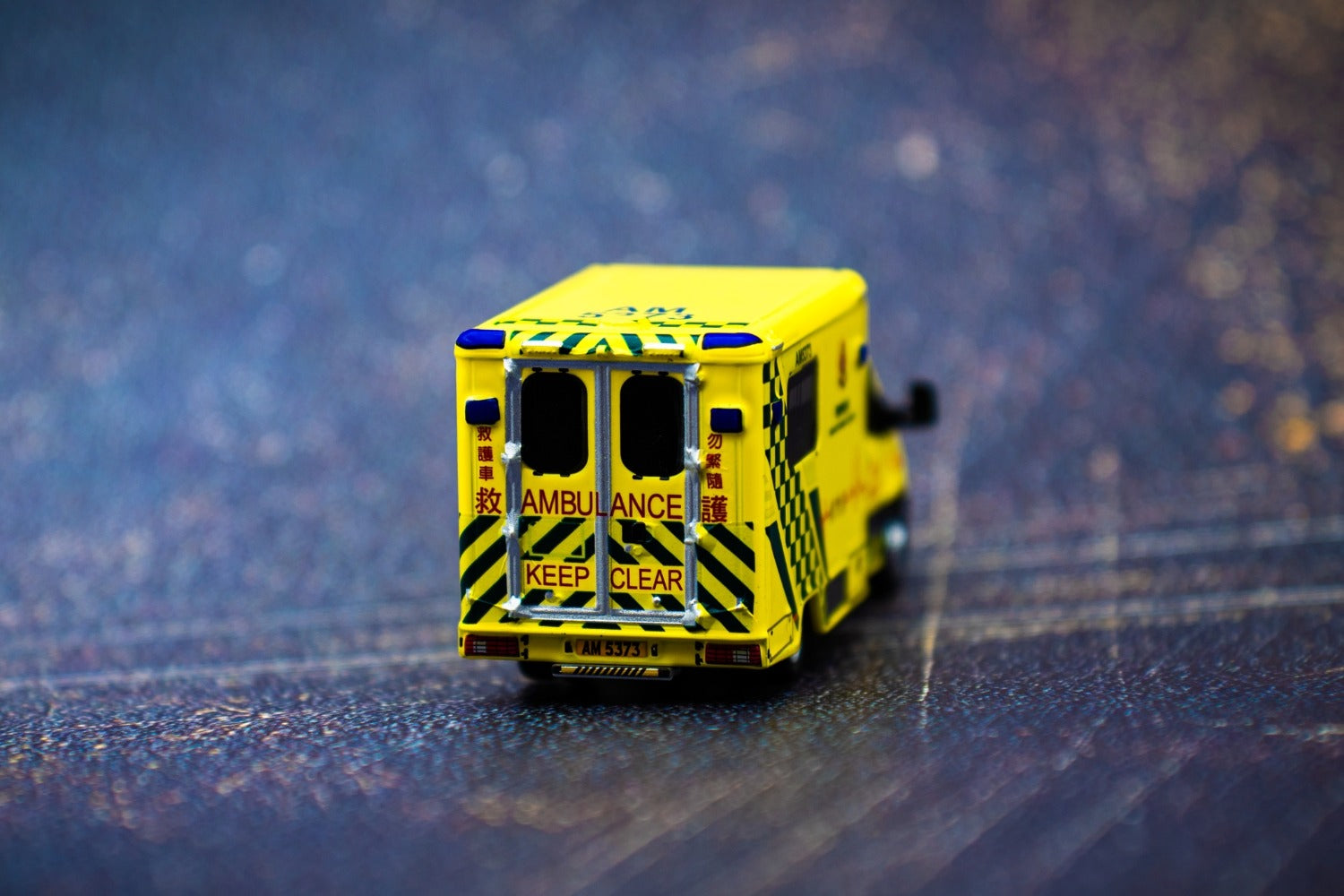 Tiny City GOV07 Die-cast Model Car - MERCEDES-BENZ Sprinter Ambulance (AM5373)