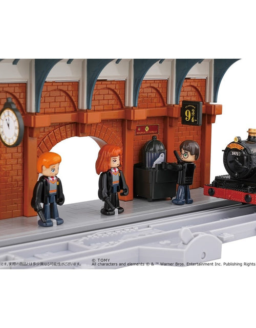 Load image into Gallery viewer, Takara Tomy Plarail Train Set - Plarail Harry Potter Hogwarts Express Set

