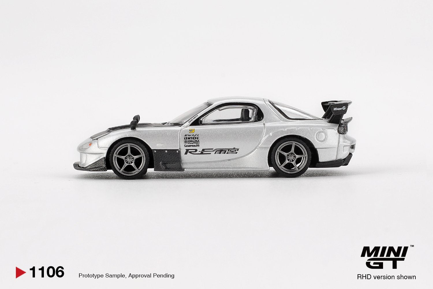 MINI GT #1106 Mazda RX-7 RE-Amemiya Silver Metallic LHD Model Car