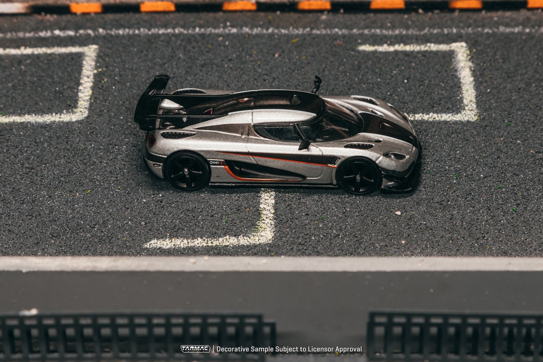 (Pre-order) Tarmac Works 1/64 Koenigsegg One:1 Silver Diecast Model Car