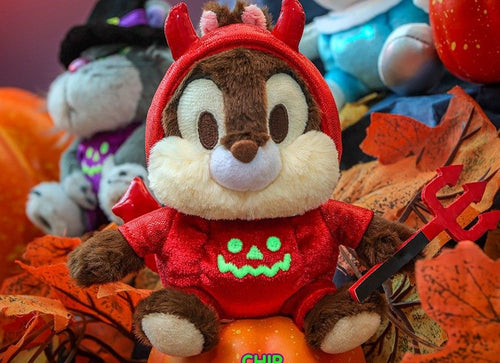 Load image into Gallery viewer, Hot Toys Disney Ghosts' Night Out Cosbi Plush Keychain Collection Full set of 6
