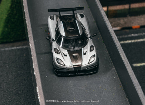 Load image into Gallery viewer, (Pre-order) Tarmac Works 1/64 Koenigsegg One:1 Silver Diecast Model Car

