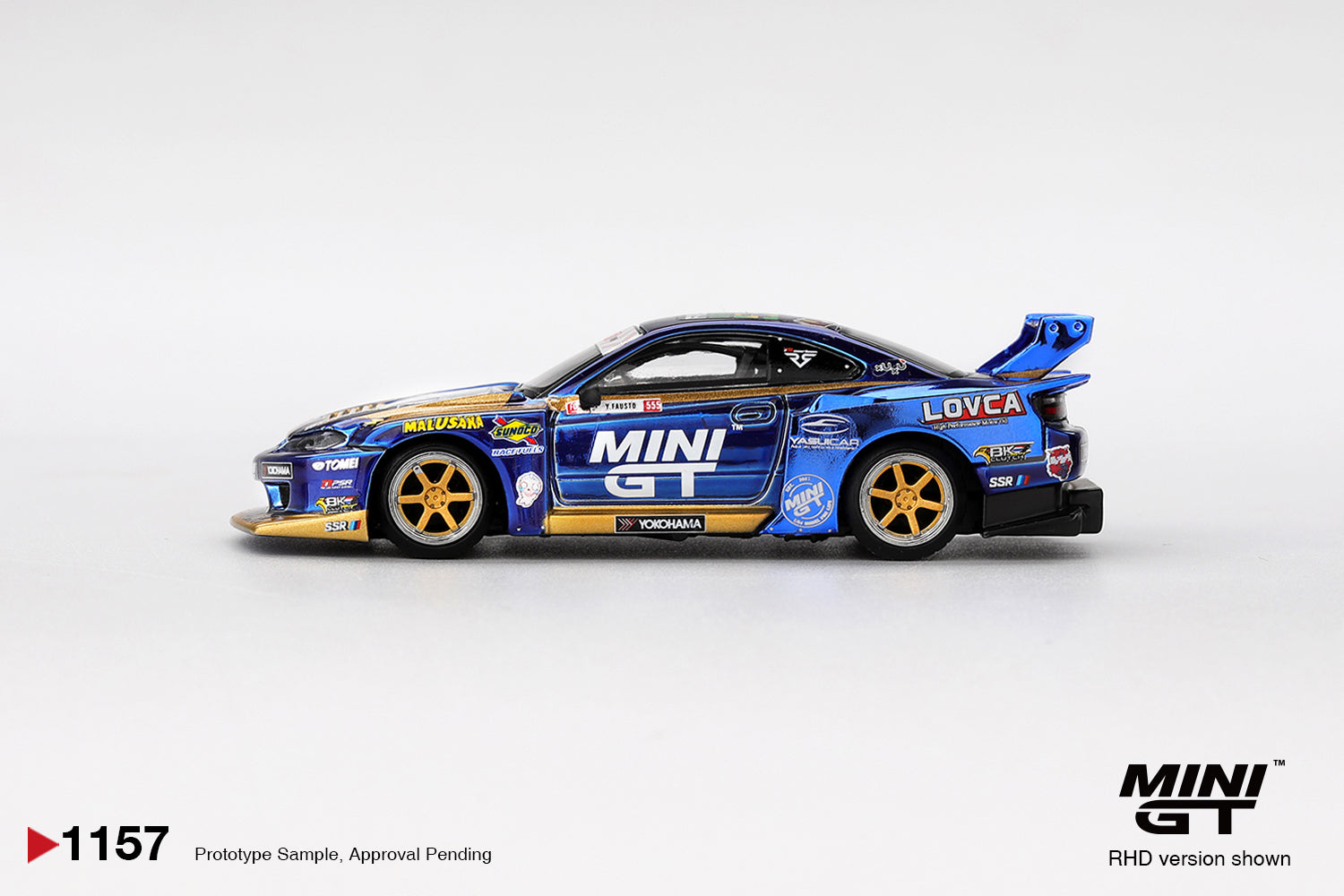 MINI GT 1/64 #1157 Nissan LB-Super Silhouette S15 SILVIA #555 Team