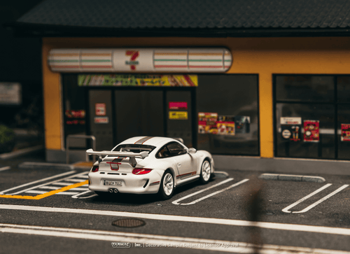 Load image into Gallery viewer, (Pre-order) Tarmac Works 1/64 Porsche 911 GT3 RS 4.0 (997.2) White
