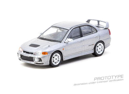 Load image into Gallery viewer, Tarmac Works Mitsubishi Lancer GSR Evolution IV Silver Diecast Model
