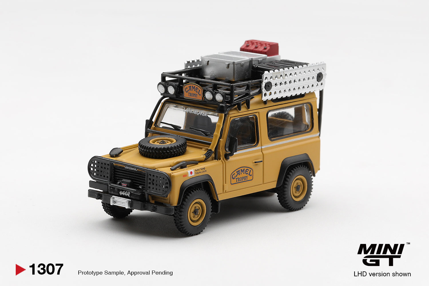 (Pre-order) Mini GT #1307 Land Rover Defender 90 1985 Camel Trophy Borneo Japan