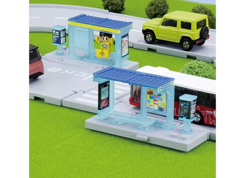 Load image into Gallery viewer, Takara Tomy Tomica Town World - Bus Stop With Passenger PlaySet
