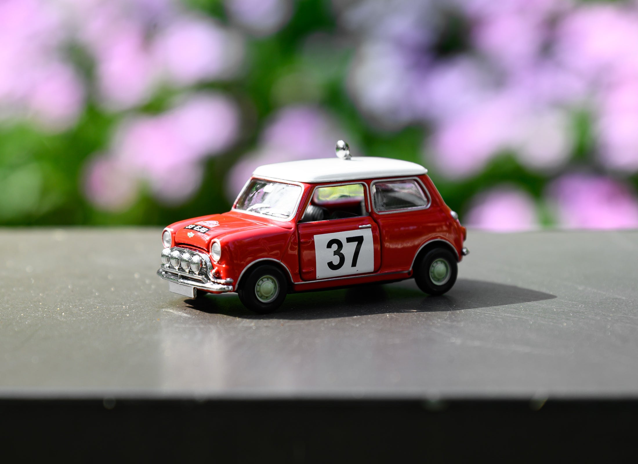 Tiny City 1:50 Die-cast Model Car - Mini Cooper Mk 1 Red (37)