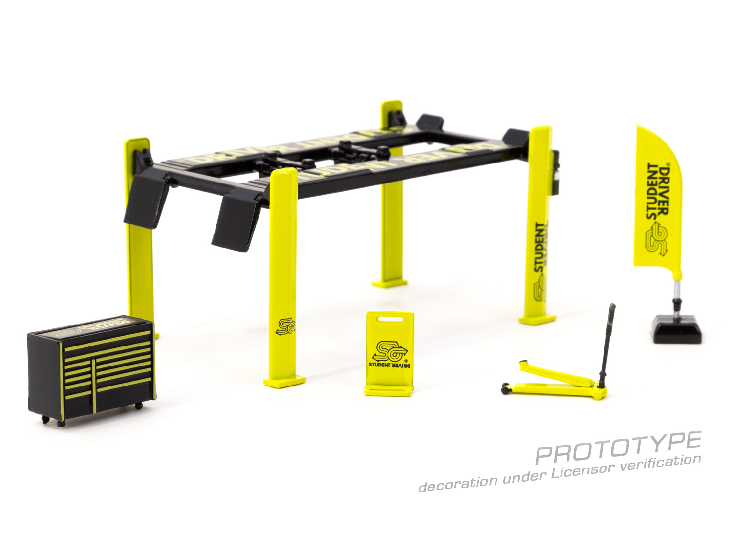 Tarmac Works 1/64 Garage tools set Student Driver Diorama Parts