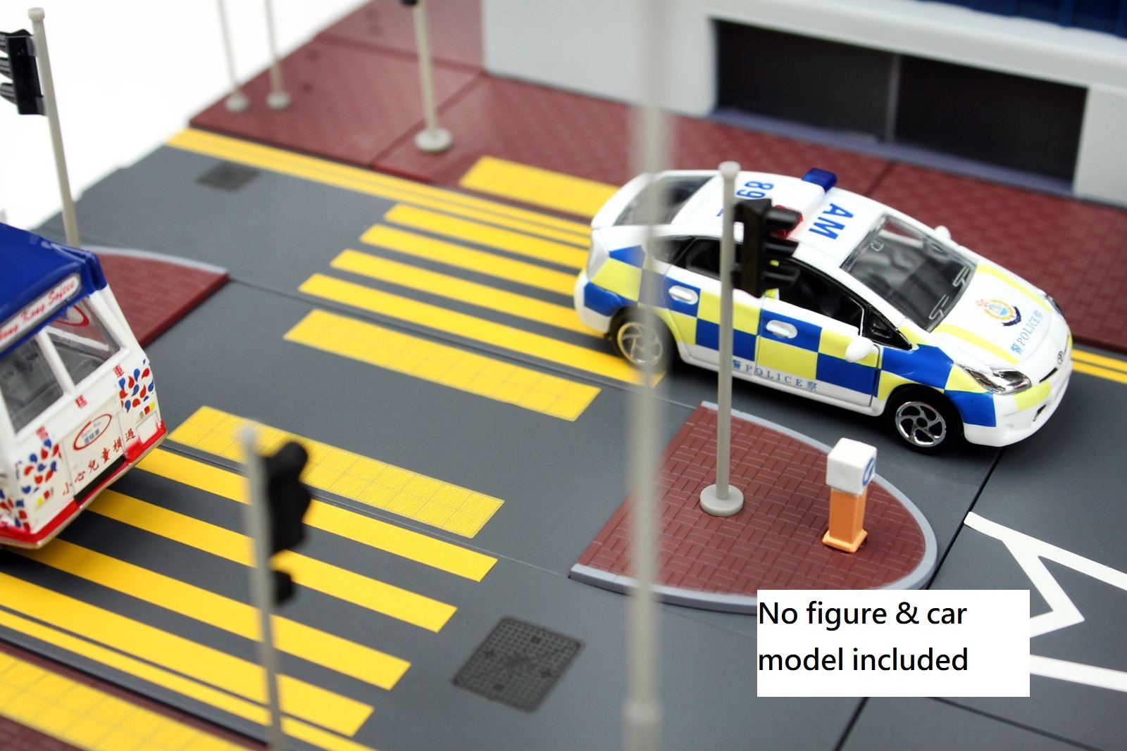 TINY Hong Kong City  1:64 Bd2 Police Station Building Set Street Diorama Model