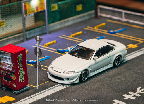 Load image into Gallery viewer, Tarmac Works 1:64 VERTEX Toyota Soarer JZZ30 White Model Car
