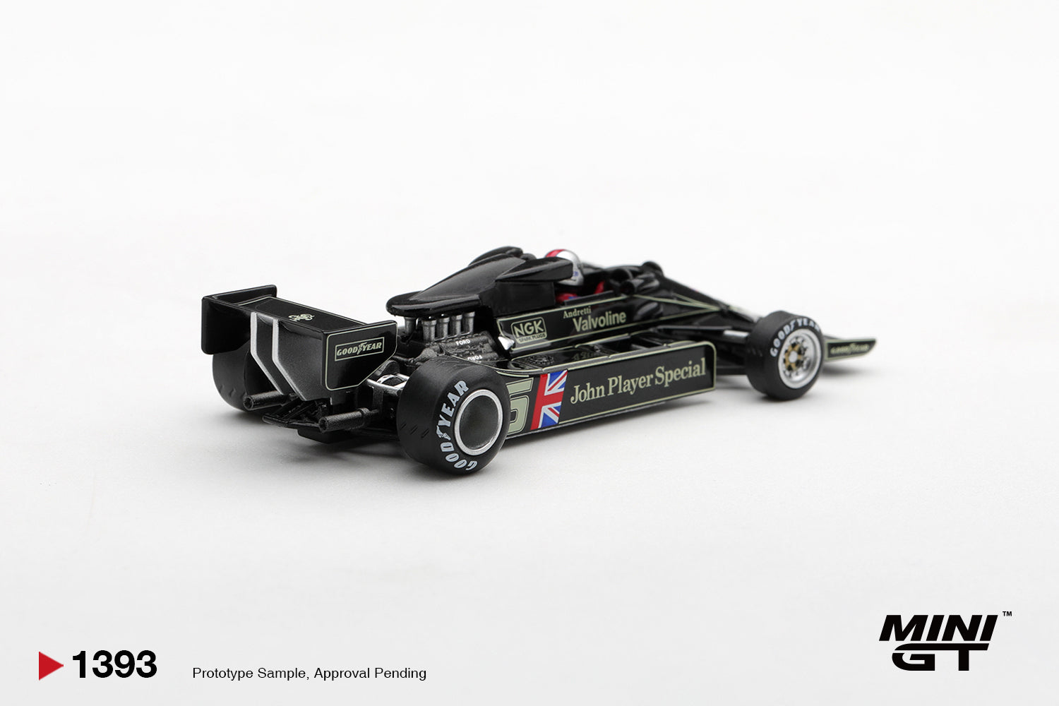 (Pre-order) Mini GT #1393 Lotus 78 #5 Mario Andretti 1977 US GP West Winner