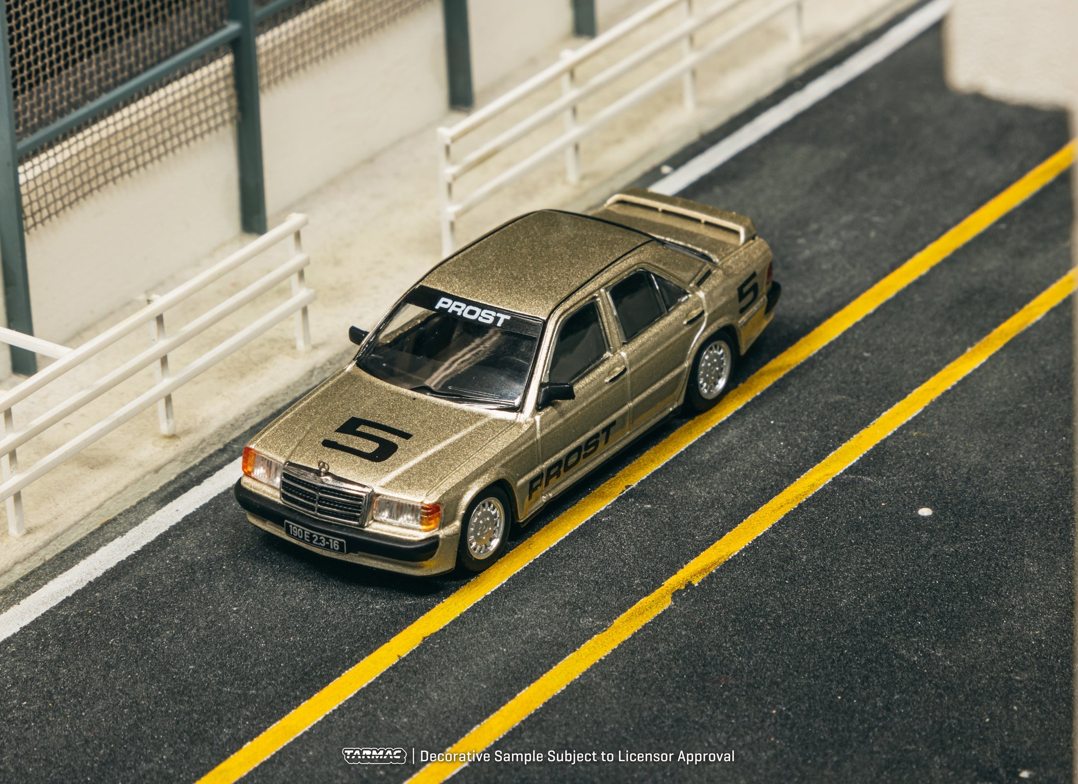 Tarmac Works 1/64 Mercedes-Benz 190 E 2.3-16 Race of Champion 1984
