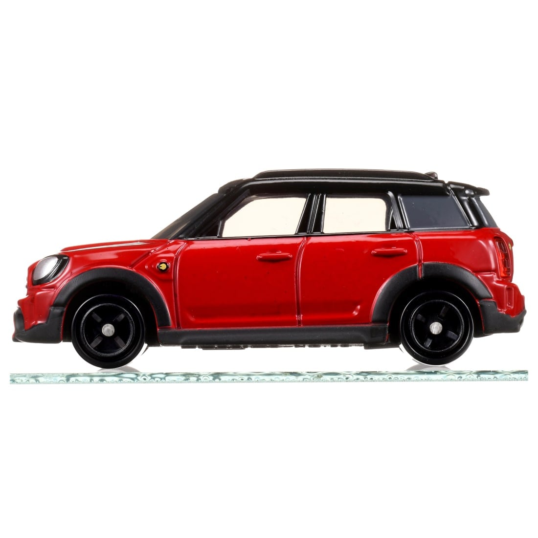Takara Tomy Tomica 1/64 No. 52 Mini Cooper SE Countryman All4 (First Edition)