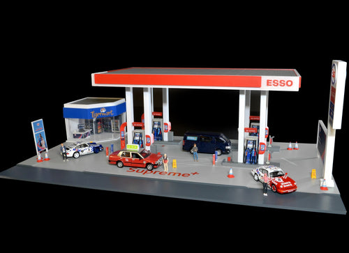 Load image into Gallery viewer, Tiny City Hong Kong Bd30 1/64 ESSO Gas Station Petrol Model Diorama
