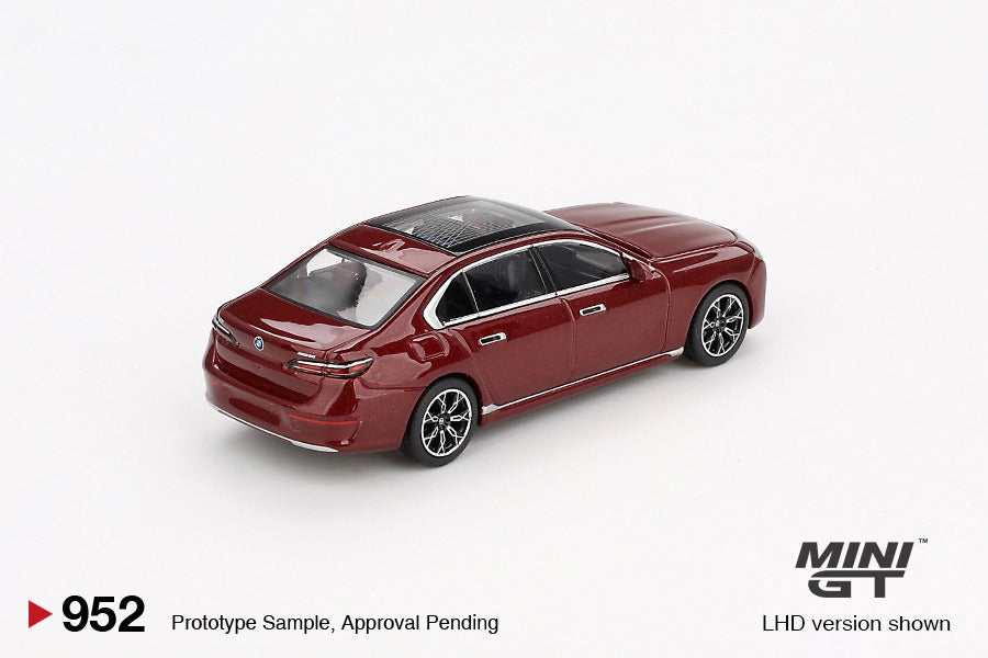 Mini GT #952 1/64 BMW i7 xDrive60 Aventurin RHD Diecast Model Car