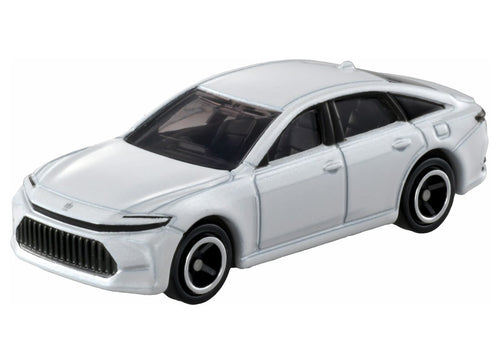 Load image into Gallery viewer, Takara Tomy Tomica #62 1/66 Toyota Crown Sedan Die-cast Model Car
