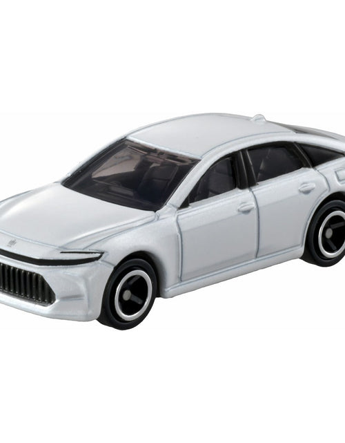 Load image into Gallery viewer, Takara Tomy Tomica #62 1/66 Toyota Crown Sedan Die-cast Model Car
