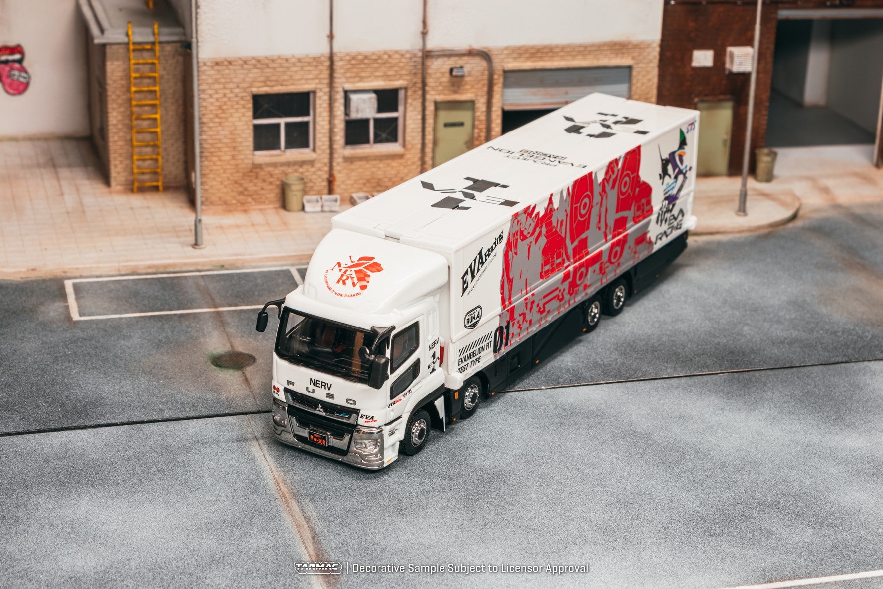(Pre-order) Tarmac Works 1/64 Mitsubishi Fuso Super Great EVA Racing Truck