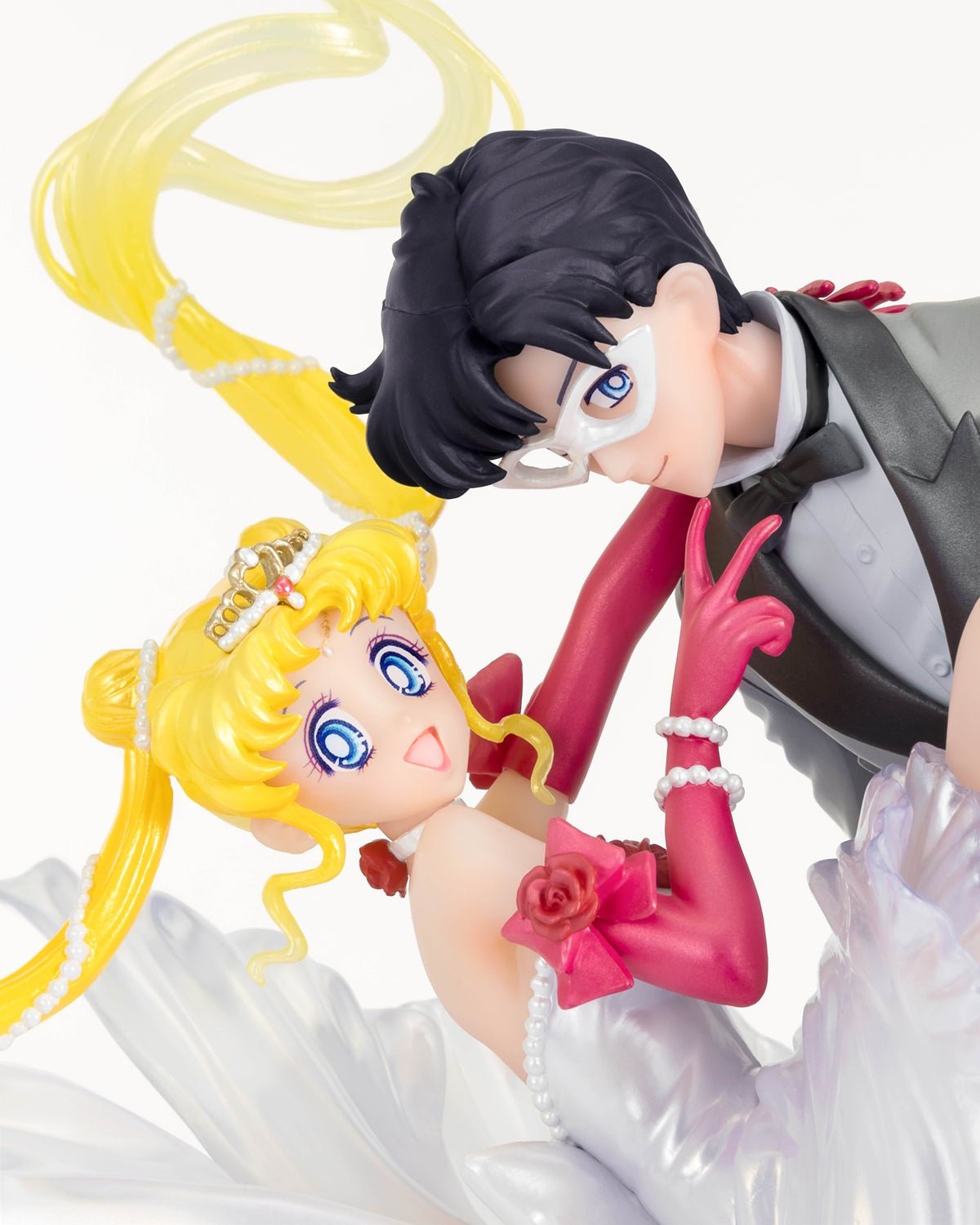 Bandai Figuarts ZERO Chouette Tamashii Figure USAGI & TUXEDO MASK Moonlight Glow