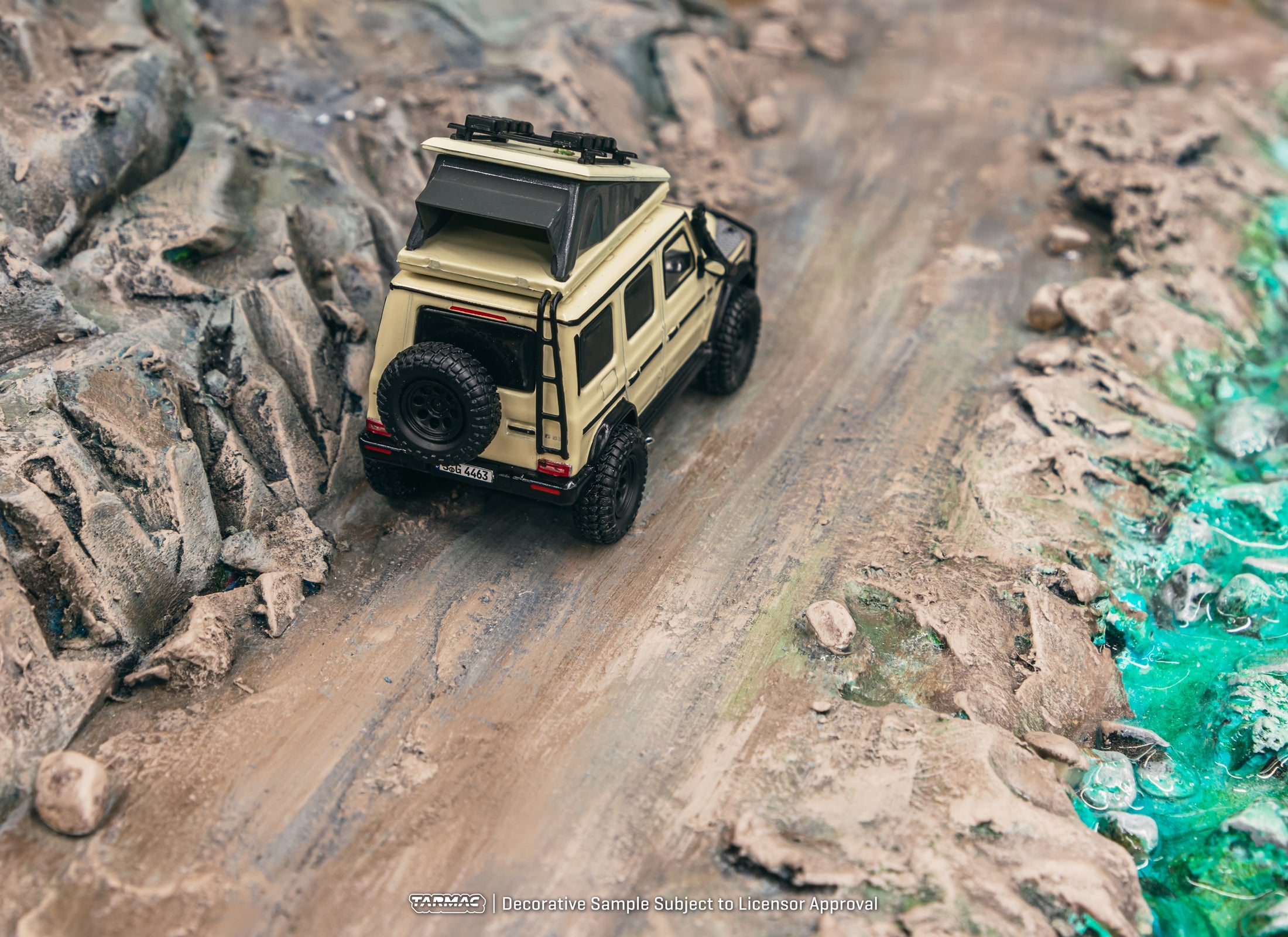 Tarmac Works 1/64 Mercedes-AMG G 63 Camping Diecast model car