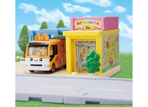 Load image into Gallery viewer, Takara Tomy Tomica Town World Nursery School (with Tomica Diecast Car x 1)
